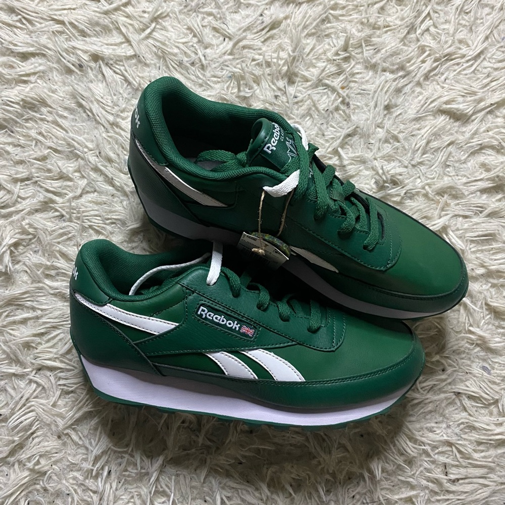 Green Reebok Sz 9